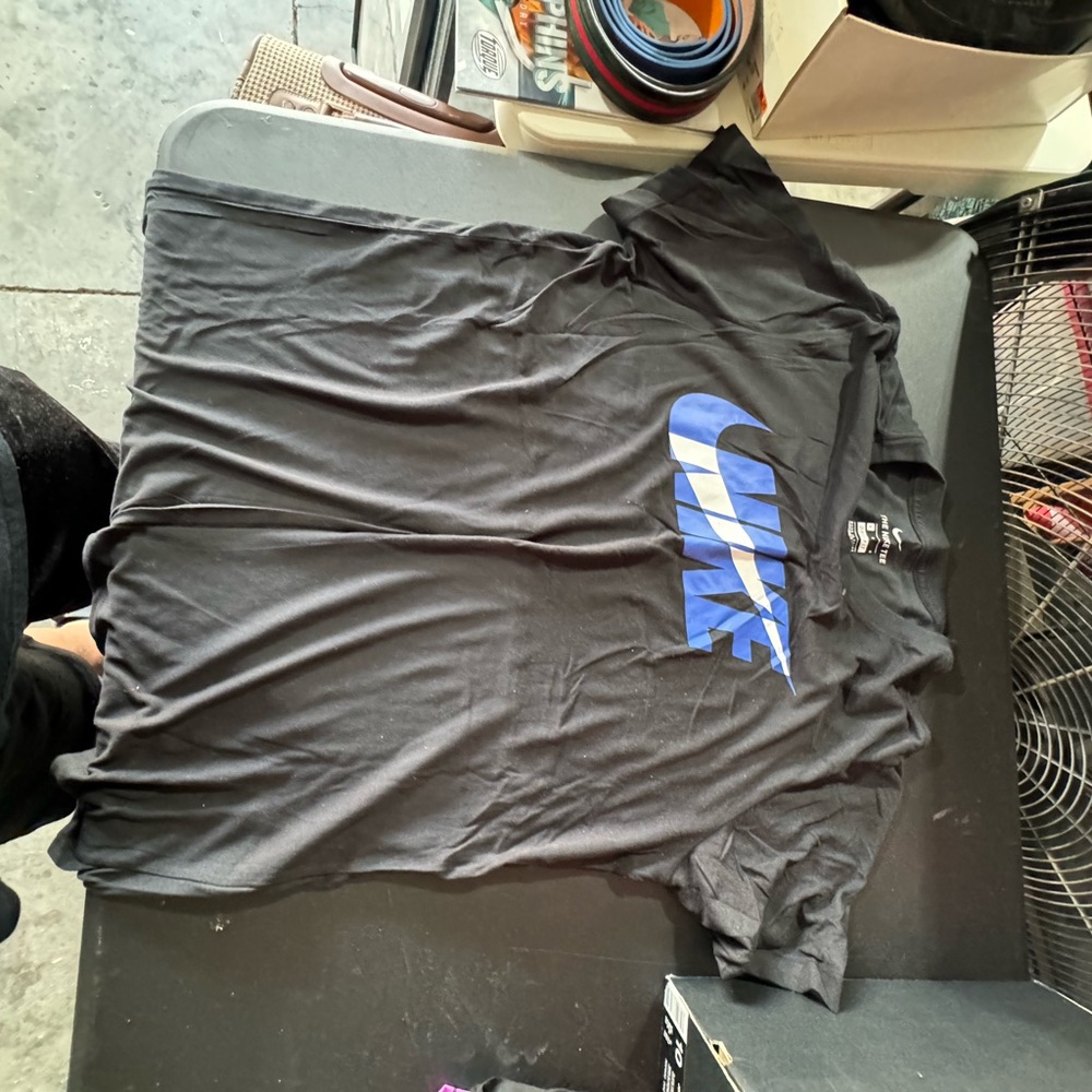 Nike tee shirt